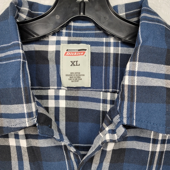 Dickies button down - Picture 3 of 4